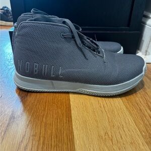 NOBULL Men’s Midtop Trainers Size 10